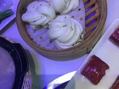 -皇马海口湾海景酒店(万绿园秀英港店)