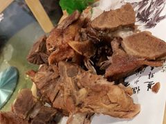 -东口码头·烧鸽子·鱼头泡饼·地方菜(金鹰悦城店)