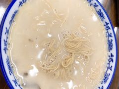 -雪琴面馆富安特色鱼汤面(城中花园店)