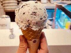 -Fridi Patisserie Cafe