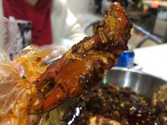 -凤凰路何眼镜香辣蟹(花果园店)