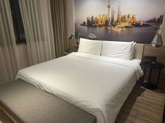 -上海外滩老码头亚朵酒店