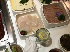 -海底捞火锅鲜切牛肉主题店(长寿路店)