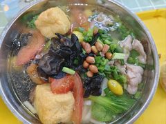 新三鲜汤粉-红鼻子桂林米粉(金唐新光界店)