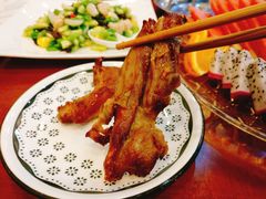 馕坑黄金烤肉-巴依老爷新疆美食(牡丹园店)