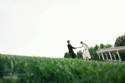 -城市花园婚纱摄影