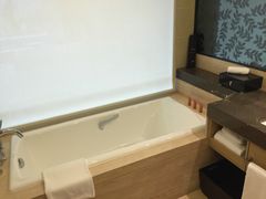-广州花都皇冠假日酒店