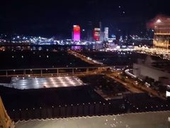 -影汇之星8字形摩天轮
