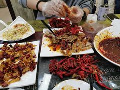 -扒虾小妹儿麻辣海鲜(宏图街店)