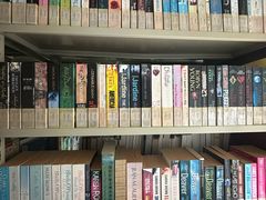 -上海市静安区图书馆(新闸路馆)