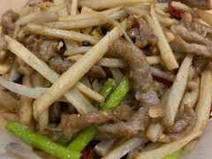 荷香牛肉丝-味老大土碗菜(中山三路店)