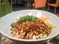 鸡丝凉米线-浩海火燒雲傣家菜(芮欧百货店)