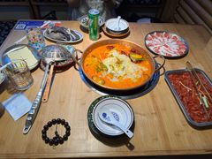 -洱火云南酸菜牛肉火锅(石景山当代商城店)