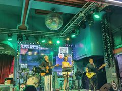 -Famous肥猫墨西哥音乐餐吧(五棵松华熙LIVE店)