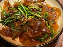 风味香菜火鸭炒粉皮-南京大牌档(青岛万象城店)