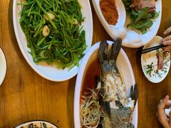 -小厨子私房菜·云南美食店