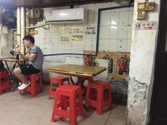 -威邵鸡煲(西华路总店)