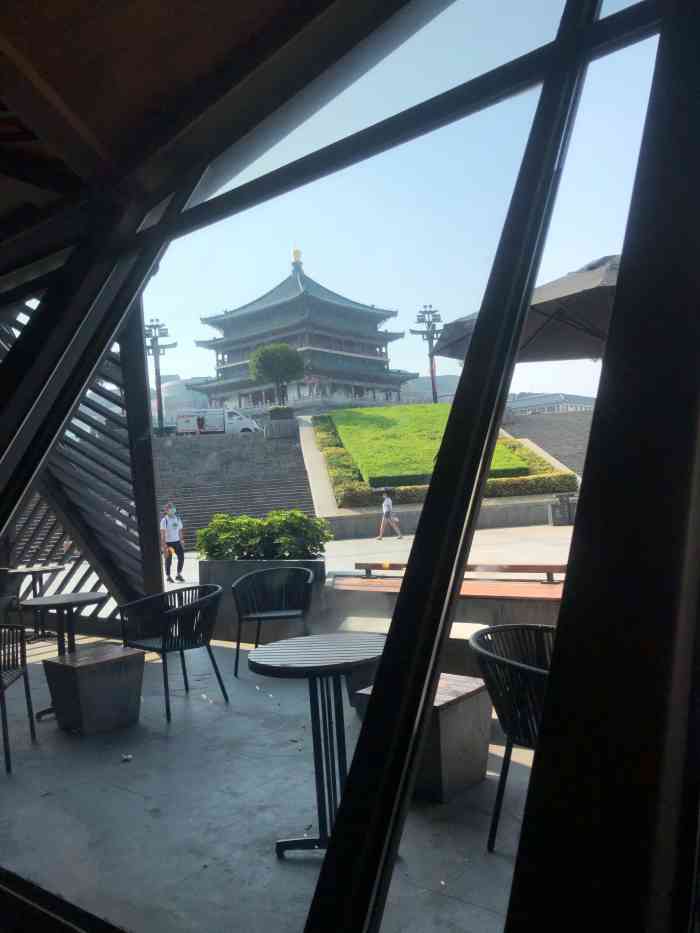 星巴克臻选(西安钟楼店)-"星巴客是非常有名气哦,才来西安的时候去尝.
