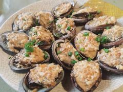 -三亚火车头万人海鲜广场