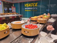 自助取餐区-龍歌自助小火锅(市北CBD万达店)