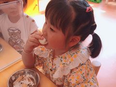 -小门牙好性格托育(北外滩中心)