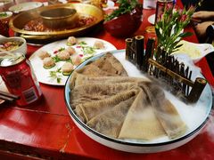 极品翻江鲜毛肚-小龙翻大江文化火锅(宽窄店)