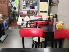 -丽影重庆小面(定西路店)