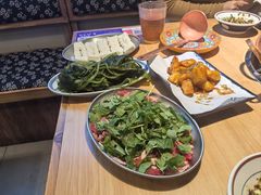 -洱火云南酸菜牛肉火锅(石景山当代商城店)