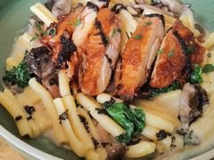 鸡肉奶油蘑菇窄意面-gaga(深圳南山益田假日广场店)