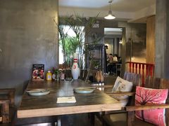 -HIGH FIVE哈福手工汉堡(桂林路店)