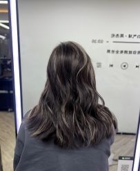 -奈川烫染Salon