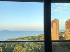 -三亚湾海居铂尔曼度假酒店