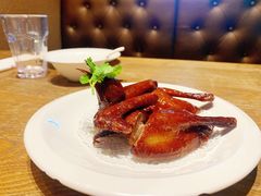 脆皮乳鸽-廊亦舫Lang Yi Fang Restaurant(金桥店)