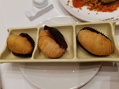 榴莲千丝酥-稻香酒家·34年老字号·港式粤菜(汉街店)