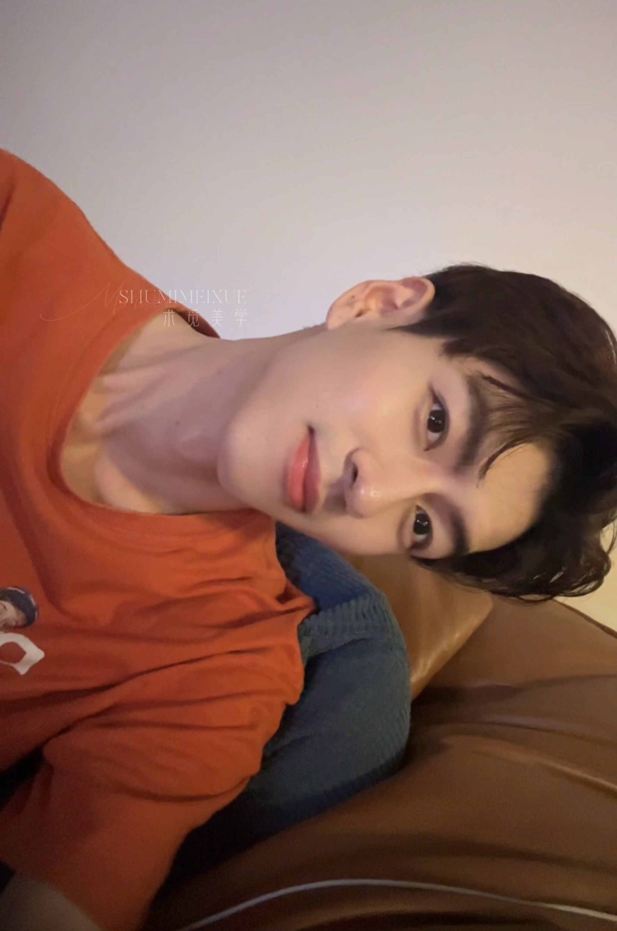 n浓眉大眼帅哥的标配