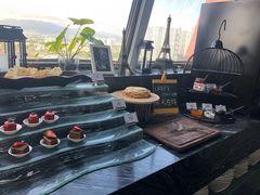 -三亚湾海居铂尔曼度假酒店