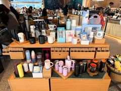 -星巴克臻选(上海合生汇1F店)