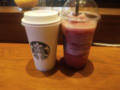 -星巴克(昆明美辰百货店)