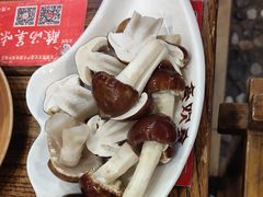 -亮欢寨酸汤鱼(沙冲路店)