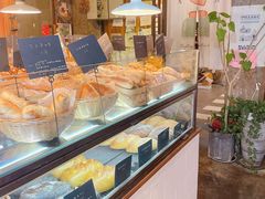面包甜点陈列柜-仙峰天然面包(迎宾路店)