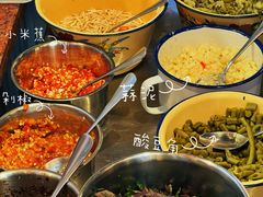 -丽丽三鲜螺蛳粉(田林路店)