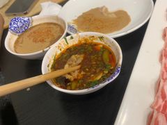 -楼外楼大刀肉传统火锅居(幸福街店)