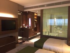 iphone_upload_pic-上海滴水湖皇冠假日酒店