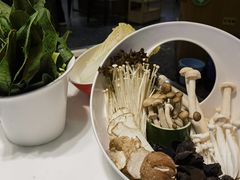-洪氏嗨捞·猪肚鸡火锅(阳光天地店)