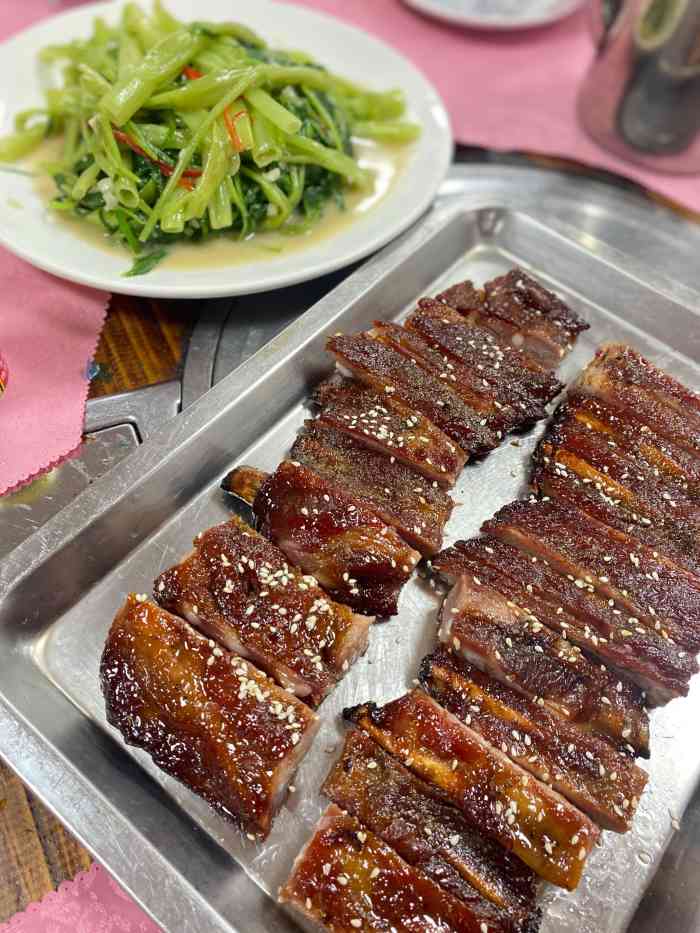 根哥美食(长洲店)-"跟两位吃肉兽犹豫了很久还是决定吃《根哥.