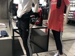 -百联临沂购物中心(临沂路店)