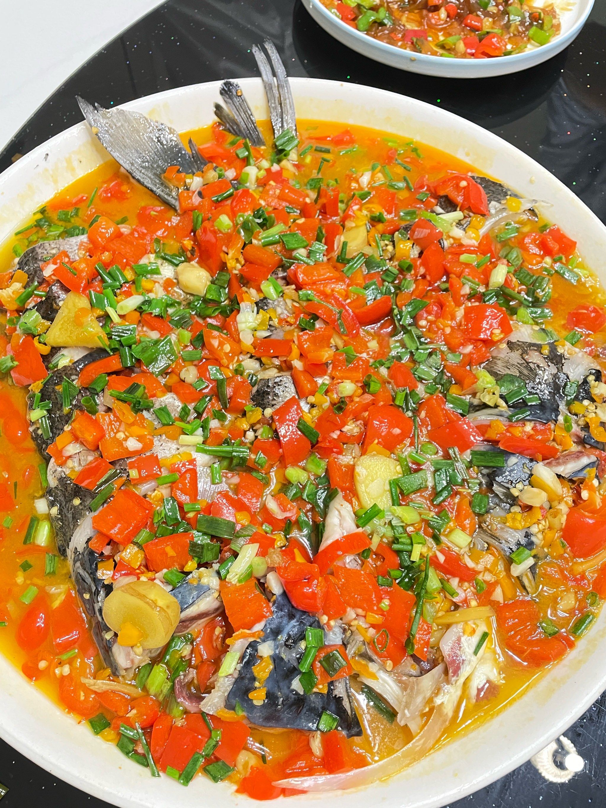 寻味湖州-郑玲玲千岛湖有机鱼头