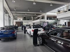 -上海星瀚奔驰4S店(红柳路店)