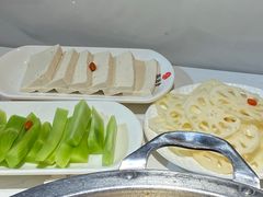 -蜀滋香鲜鱼美蛙火锅(339店)