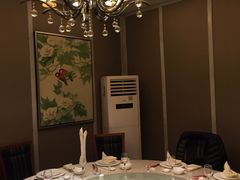 -梅花香里大酒店(郁金香路店)